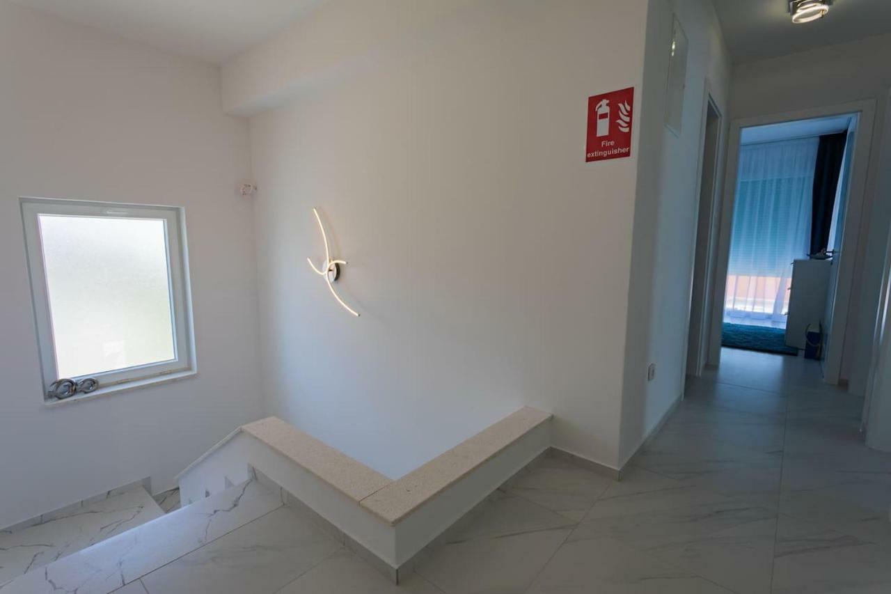 Villa Compass; Luxury Experience In Natural Bay. Razanj Luaran gambar