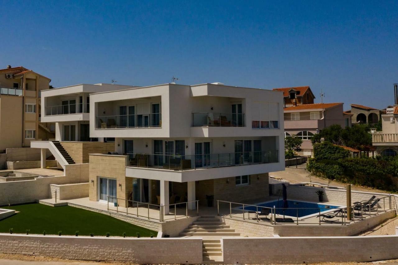 Villa Compass; Luxury Experience In Natural Bay. Razanj Luaran gambar