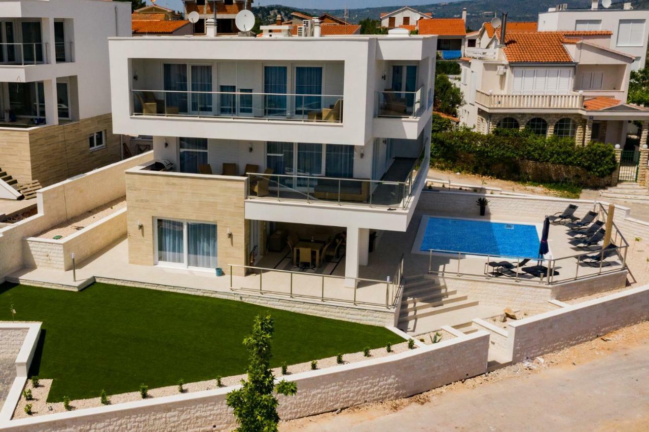 Villa Compass; Luxury Experience In Natural Bay. Razanj Luaran gambar